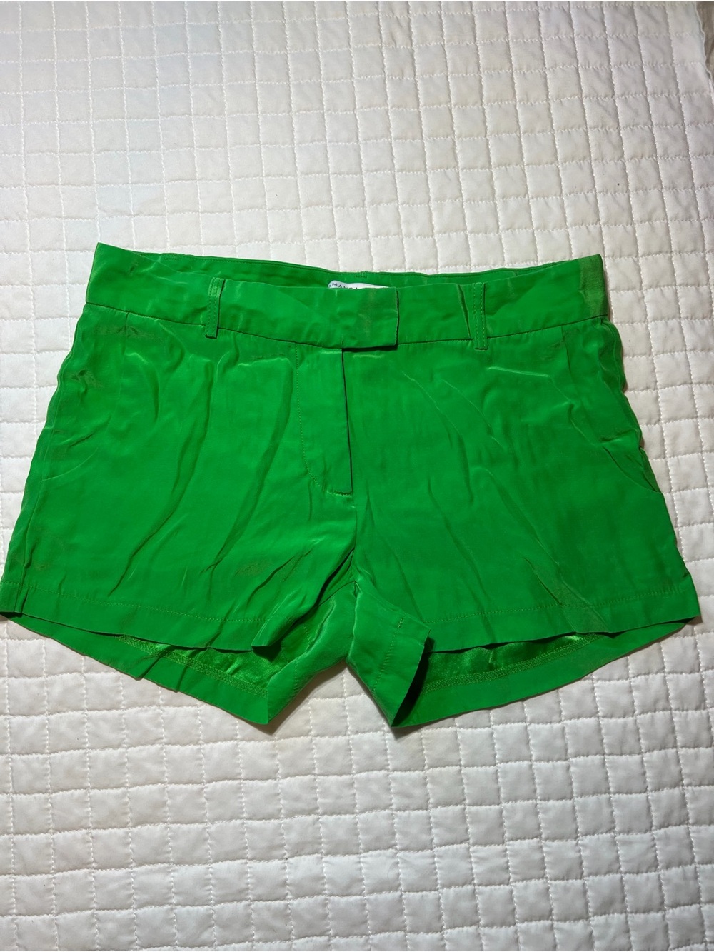Amanda Uprichard 100% silk vibrant green tailored shorts